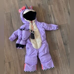 Weedo unido unicorn snowsuit and mittens NWT